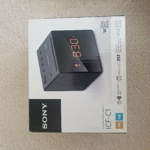 Sony FM/AM Clock Radio - Picture 1 of 1